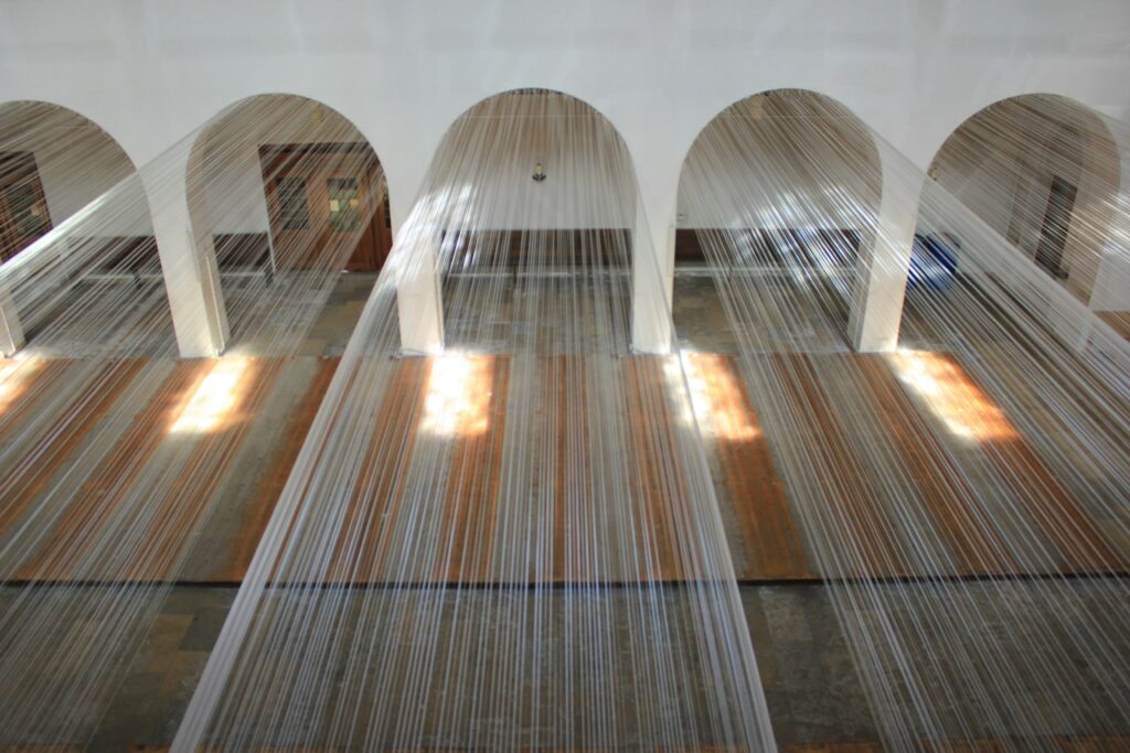 enfilade – vers la lumière, 2016. Installation view at Kunstkirche Christ-König, Bochum, Jens J. Meyer’s site-specific installation.